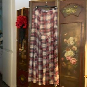 Full plaid maxi skirt